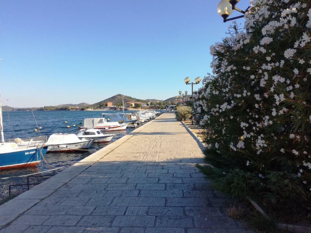 Antini Trudi Apartman Šibenik Kültér fotó